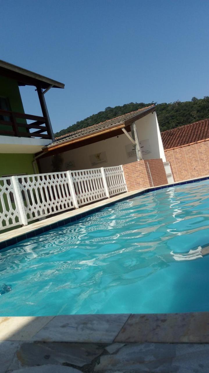 Montanhas Bem Te VI Hotel Caraguatatuba Buitenkant foto