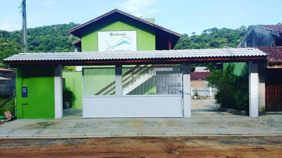 Montanhas Bem Te VI Hotel Caraguatatuba Buitenkant foto
